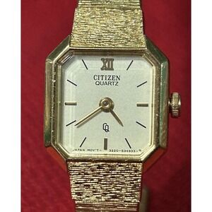 Vintage Citizen Quartz Watch Woman's 3220 S34933 New Battery Japan Movement